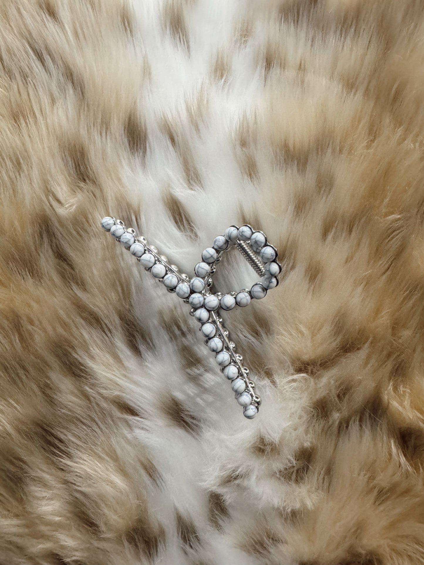 The White Stoned Claw Clips