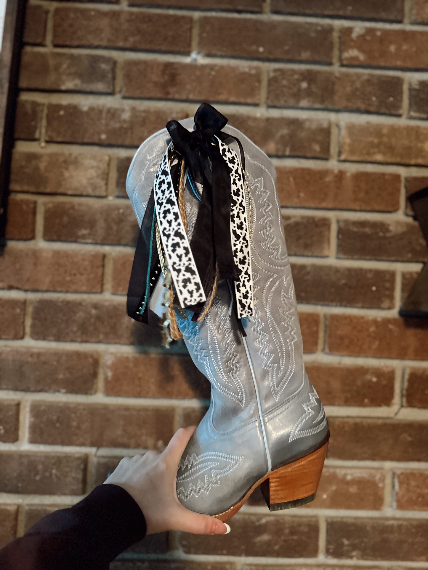 The Wild Cowgirl Bow Set