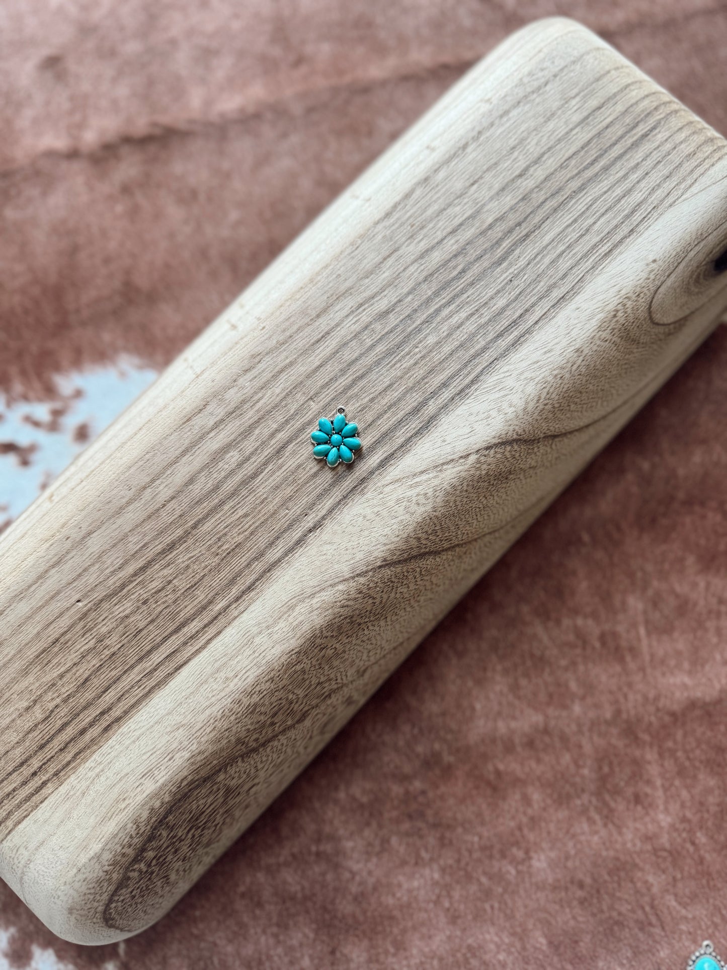 The Turquoise Flower - Custom Charm Bar