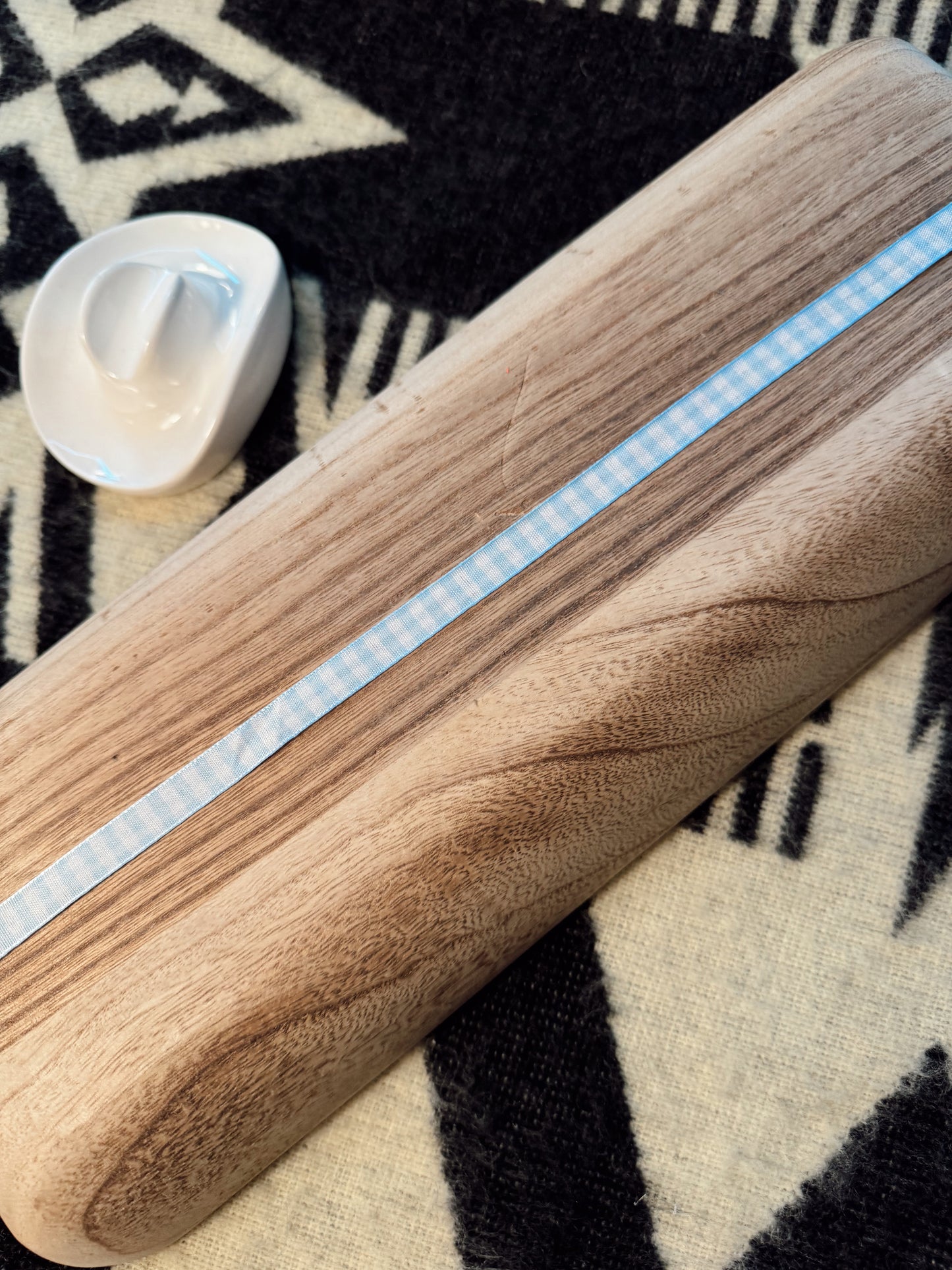 The Blue Plaid Ribbion