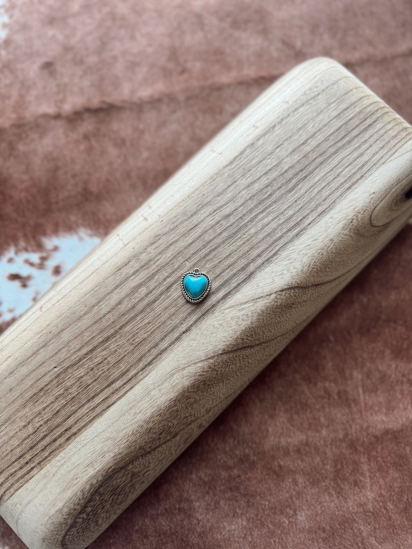 The Turqouise Heart - Custom Charm Bar