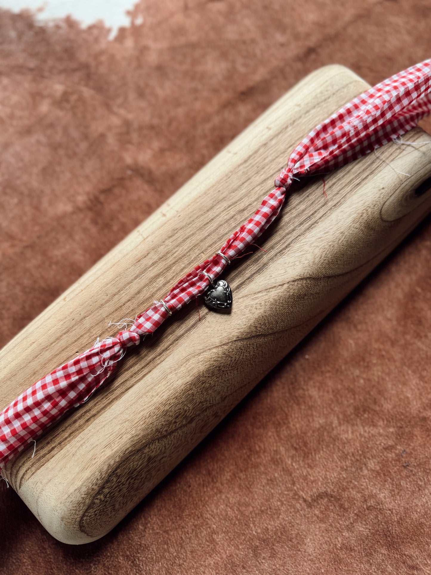 The Plain Gingham Tie Choker Bandana