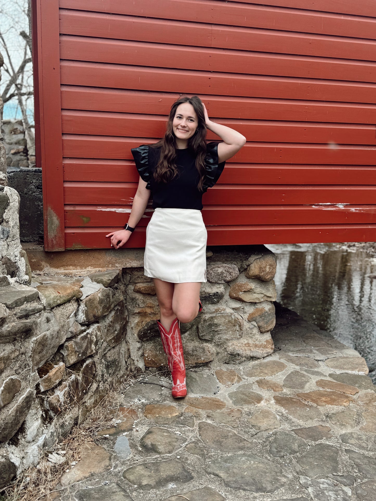 The Baylee Black Leather Sleeve