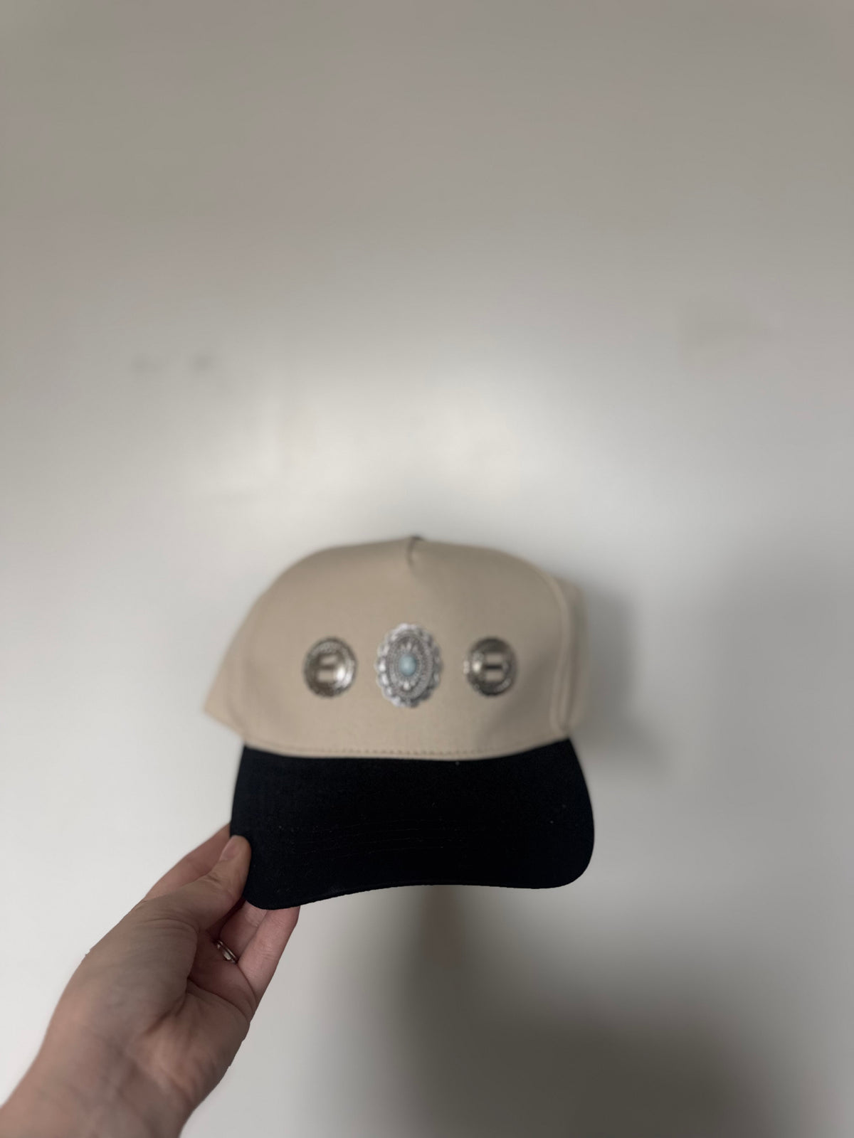 The Black Conch Hat