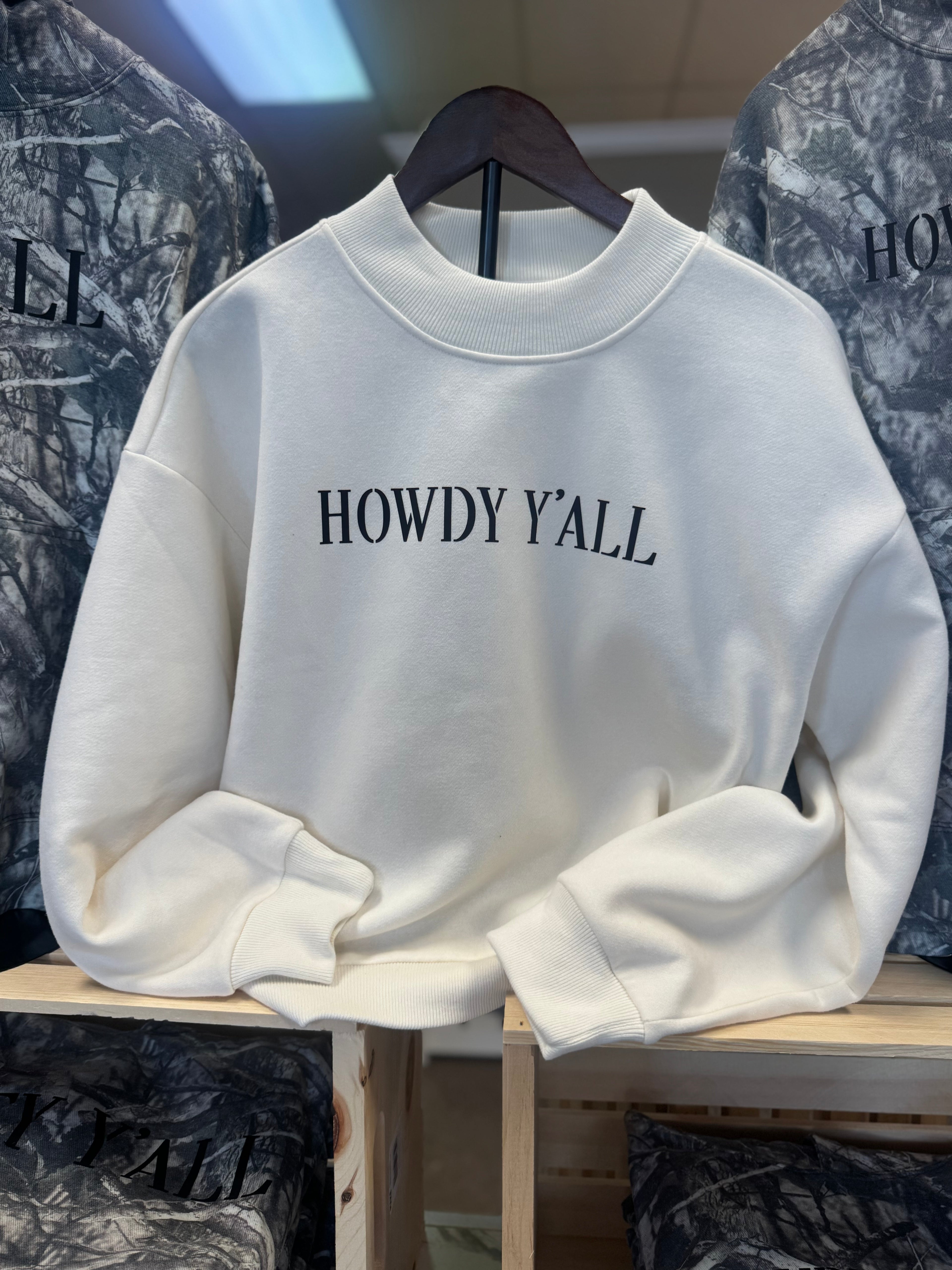 The Howdy Y’all Cream Mockneck