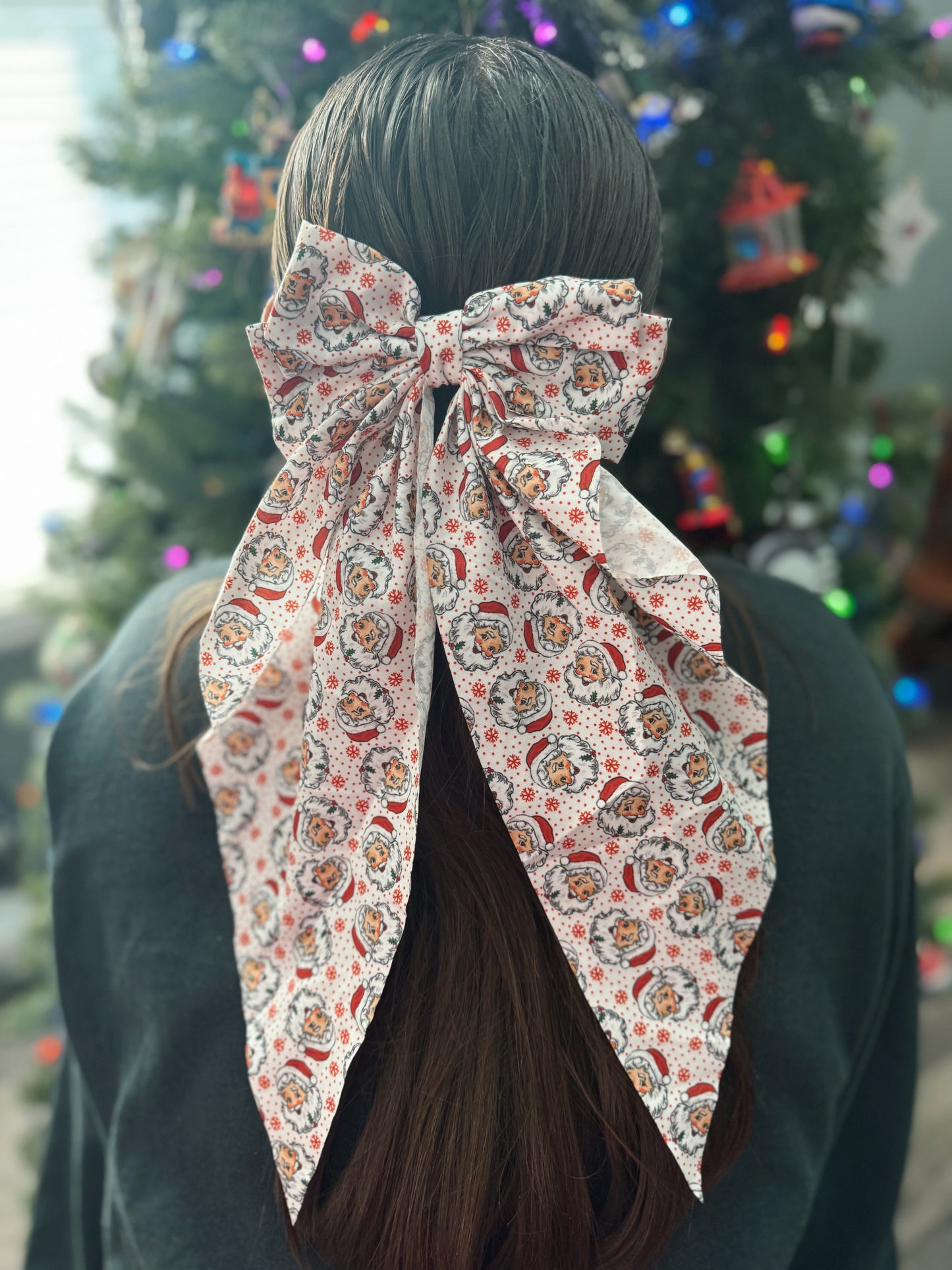 The Santa Lovers Bow